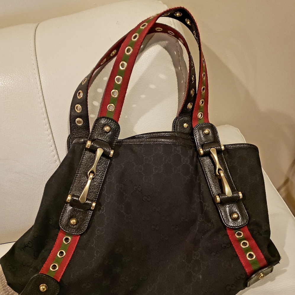 Authentic Gucci Pelham Handbag!!!